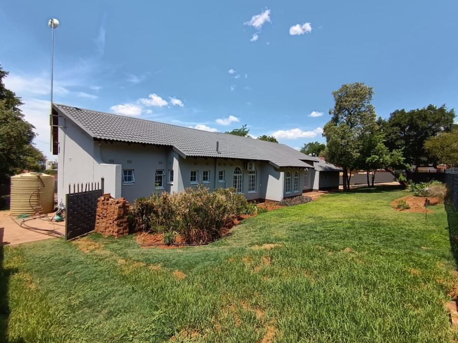 4 Bedroom Property for Sale in Protea Park North West